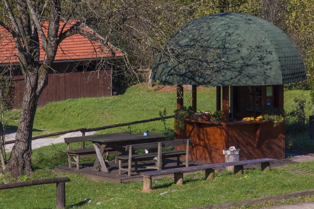 Apartment Ranch Jelov Klanac Rakovica